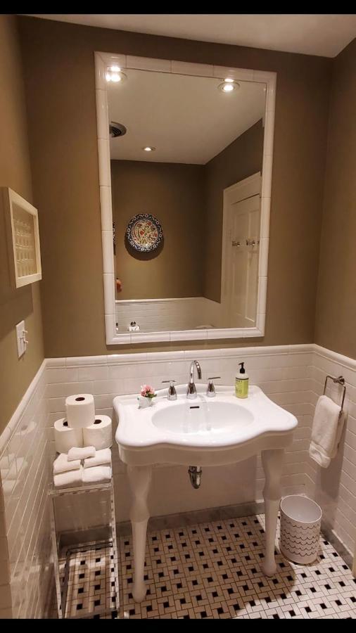 ניאגרה און דה לייק Dot'S Landing Garden Room מראה חיצוני תמונה